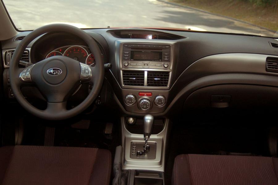  Subaru Impreza 2.5GT 2009 года  (фото 8 из 35)